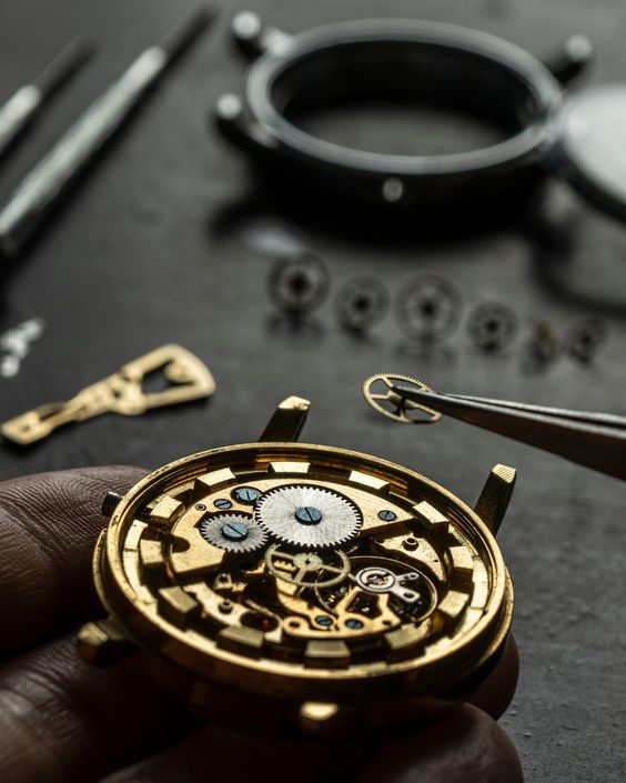 Cajees Time Zone watch craftsmanship